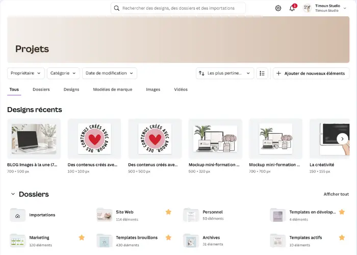 Écran montrant l'application Canva organisée en dossiers